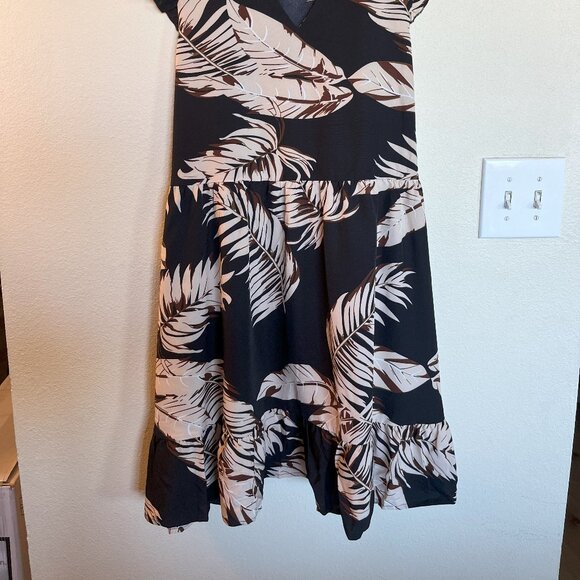 Tropical Print Flutter Sleeves Dress - Black M, NWT - Picture 2 of 7